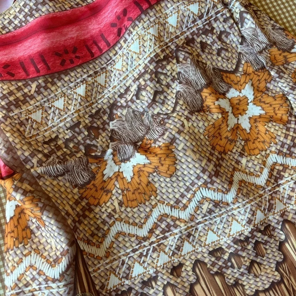 Disney Moana Costume top / skirt‎ / sandals slides. NEW. Size 4-6 years